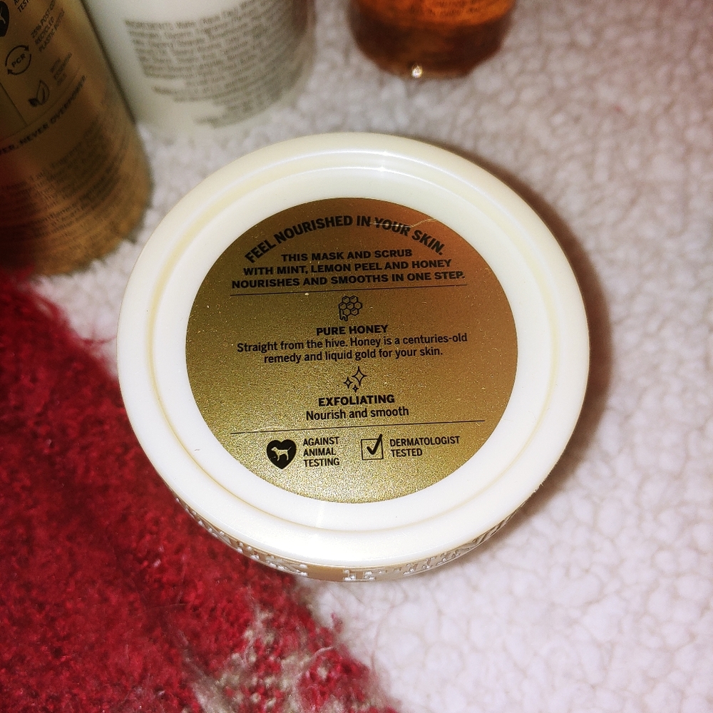 FALL SALE🍂🍁 VS Honey Body Bundle - Picture 4 of 10